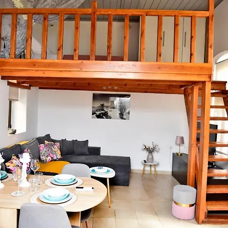 Ferenikis House Apartment *